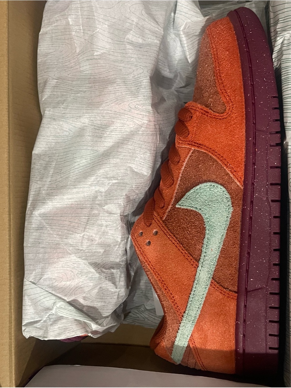 Nike SB Dunk low Pro PRM mystic red/emerald rise men’s size 8.5